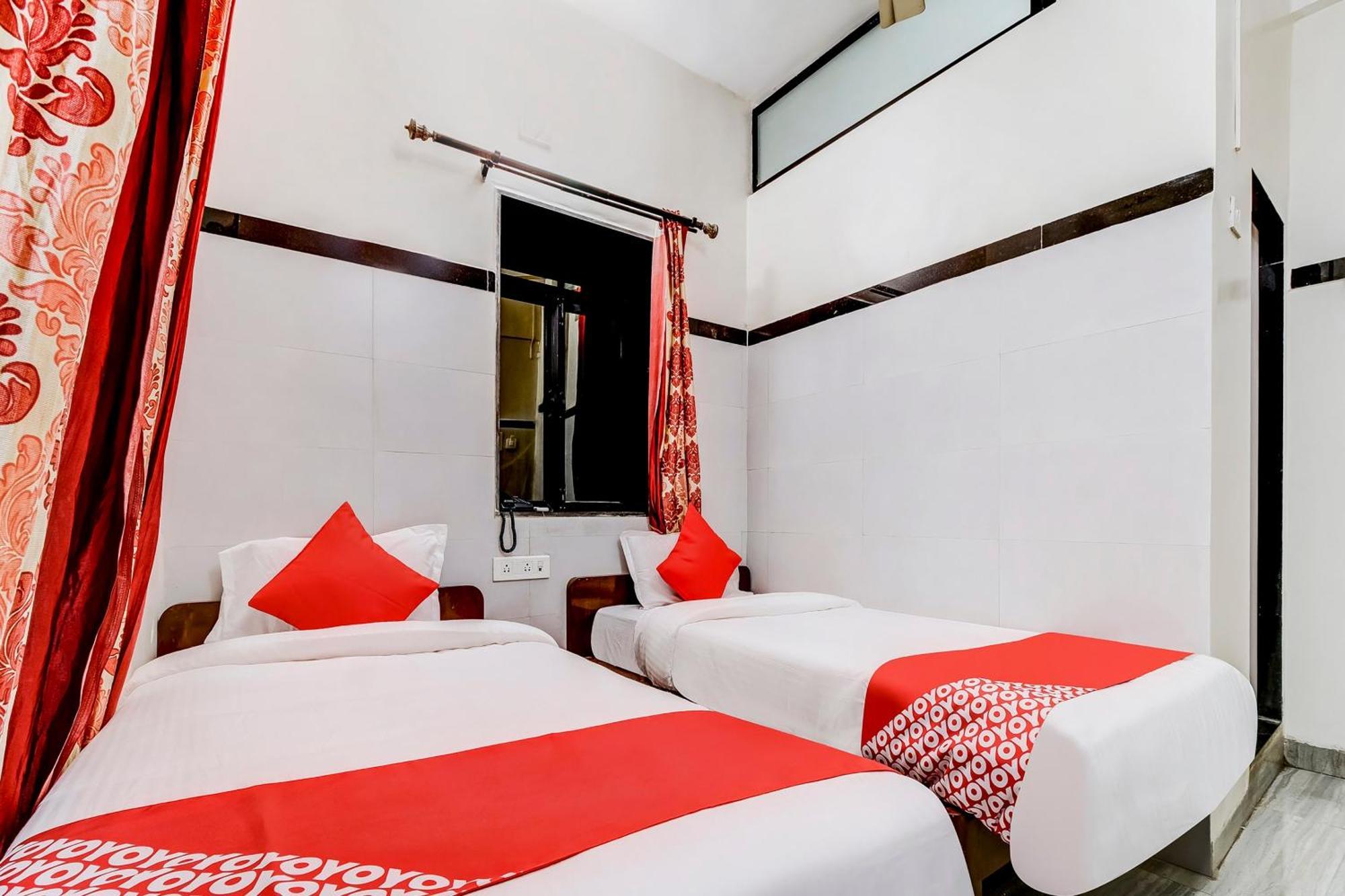 Super Oyo Hotel Dreamland Mumbai Exterior photo